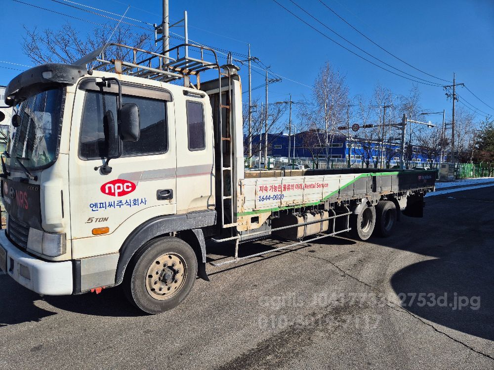  메가트럭 7m40 앞축카고트럭 메가트럭 앞축카고트럭  뒤우측면