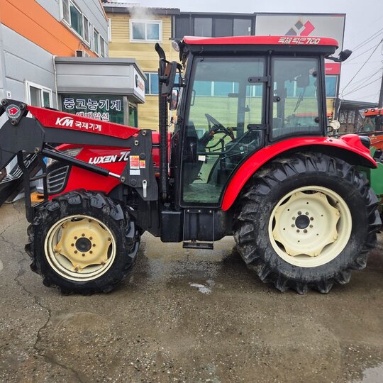 Kukje Tractor LUXEN700 (70hp) 앞좌측면