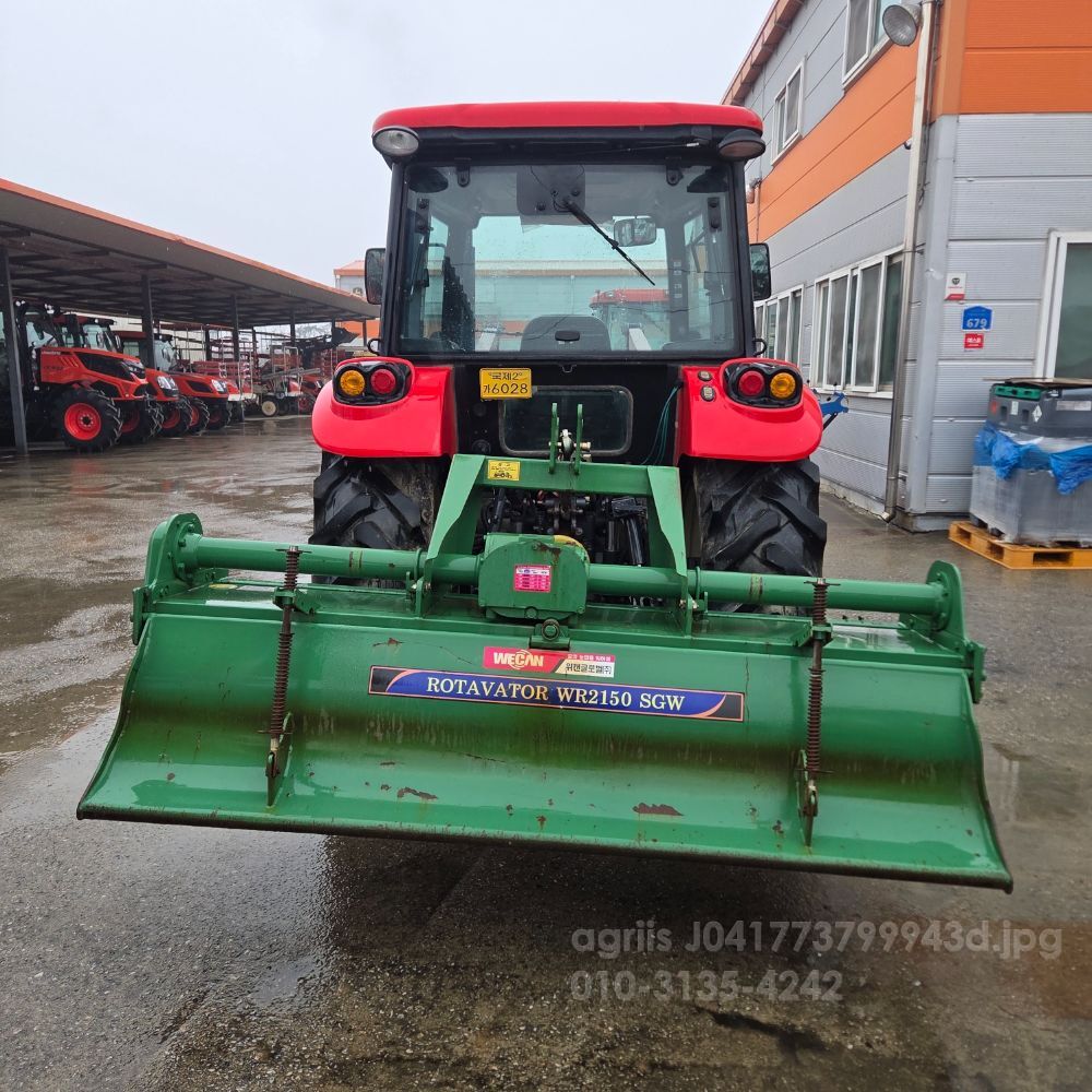 Kukje Tractor LUXEN700 (70hp) 뒤우측면