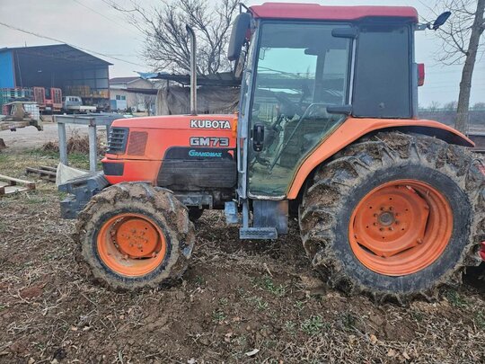 구보다 트랙터 GM73 (73마력) 앞좌측면