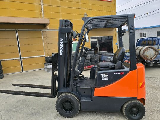  Forklift 두산LPG (1.5톤) 앞좌측면