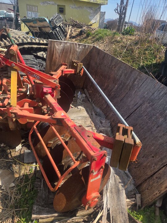 영진기계 쟁기 YDP602 앞좌측면