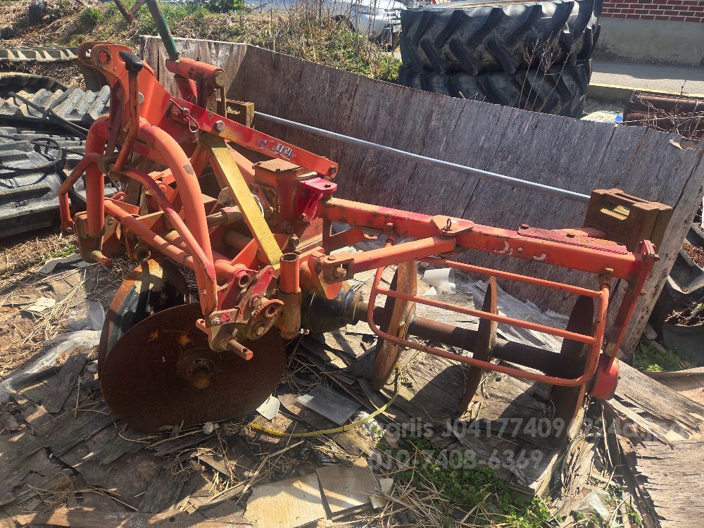 영진기계 쟁기 YDP602 뒤우측면