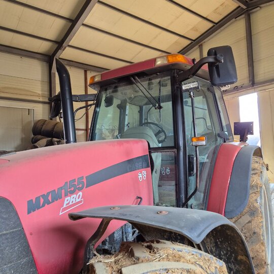 Tractor MXM155 (155hp) 앞좌측면