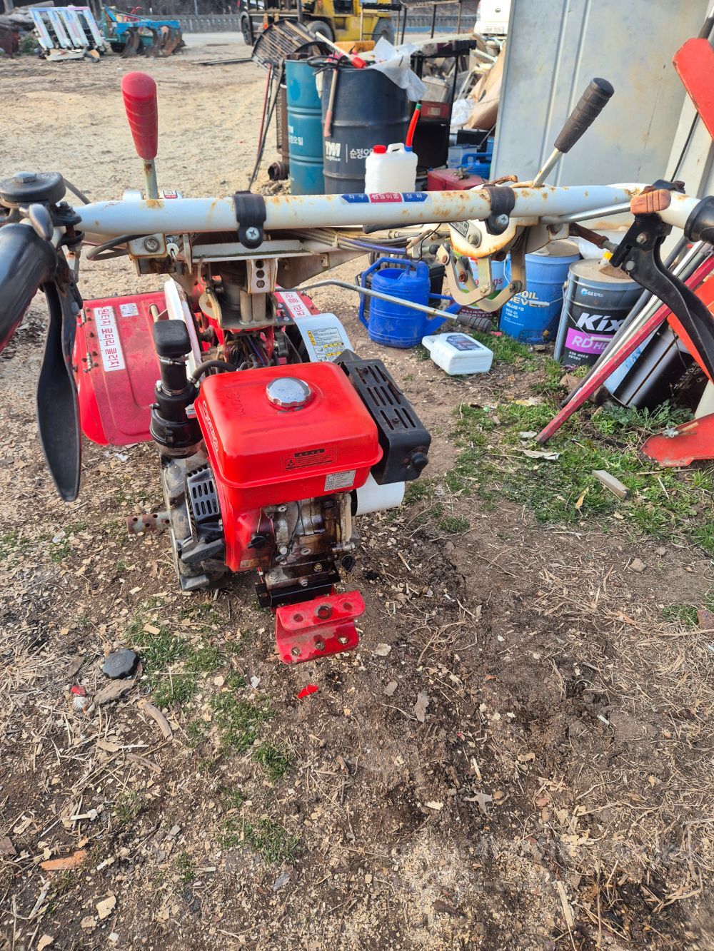  Cultivator TKC-1100 (7hp) 뒤우측면