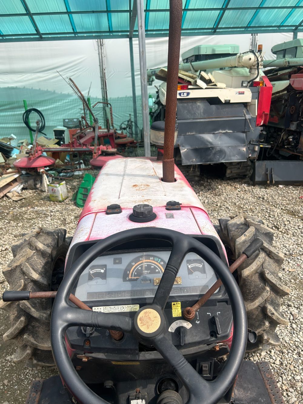 LS Tractor LT550 (55hp) 뒤우측면