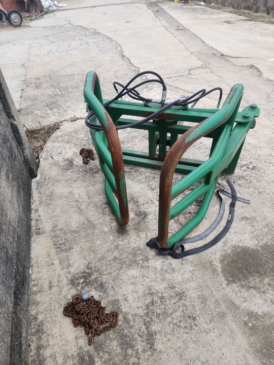  Bale Gripper 베일집게  앞좌측면