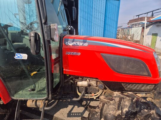 Daedong Tractor NX600 (58hp) 앞좌측면