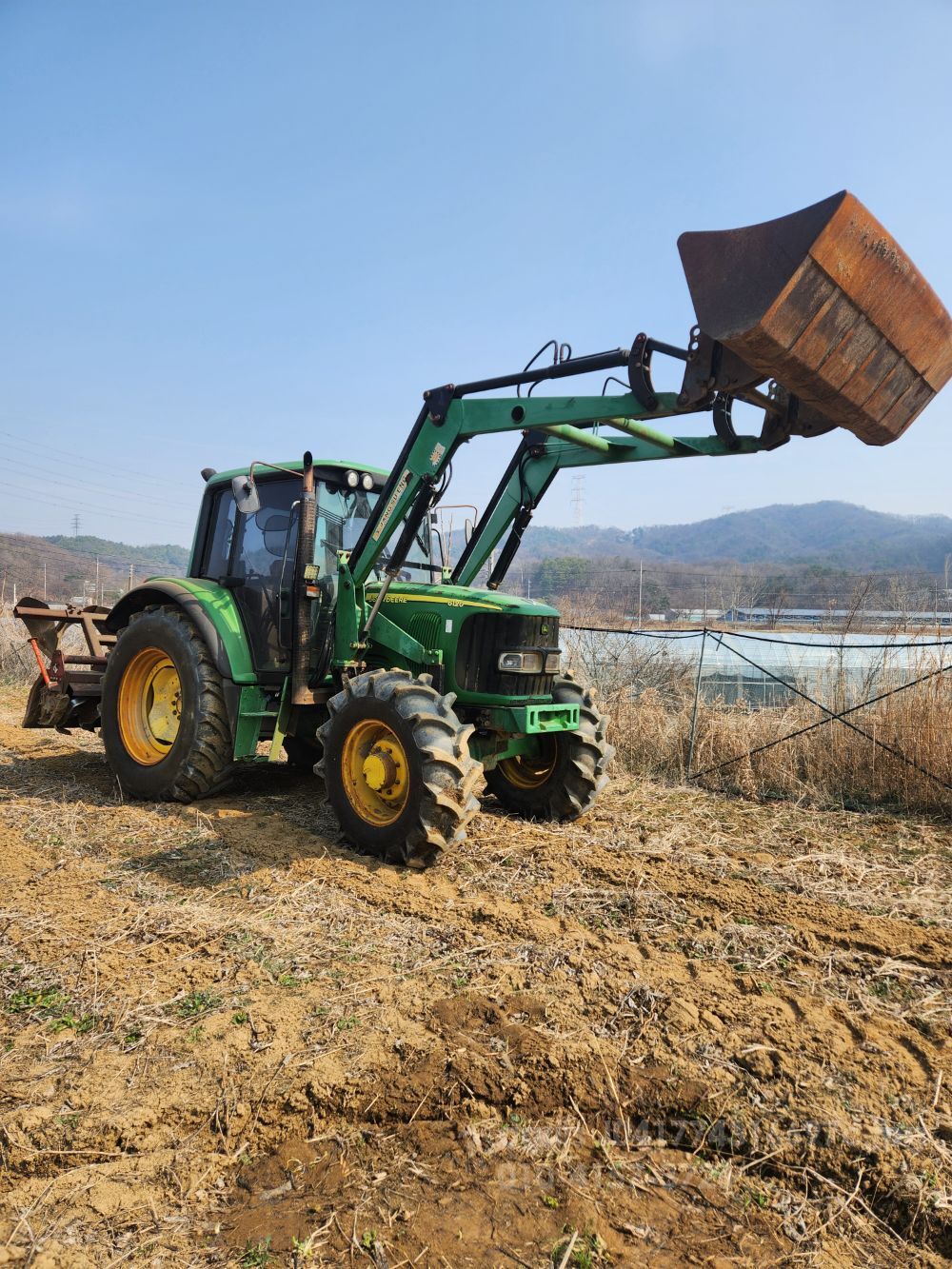 JohnDeere Tractor 6120 (80hp) 뒤우측면