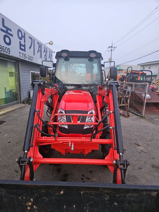 Daedong Tractor NX450SC (45hp) 앞좌측면