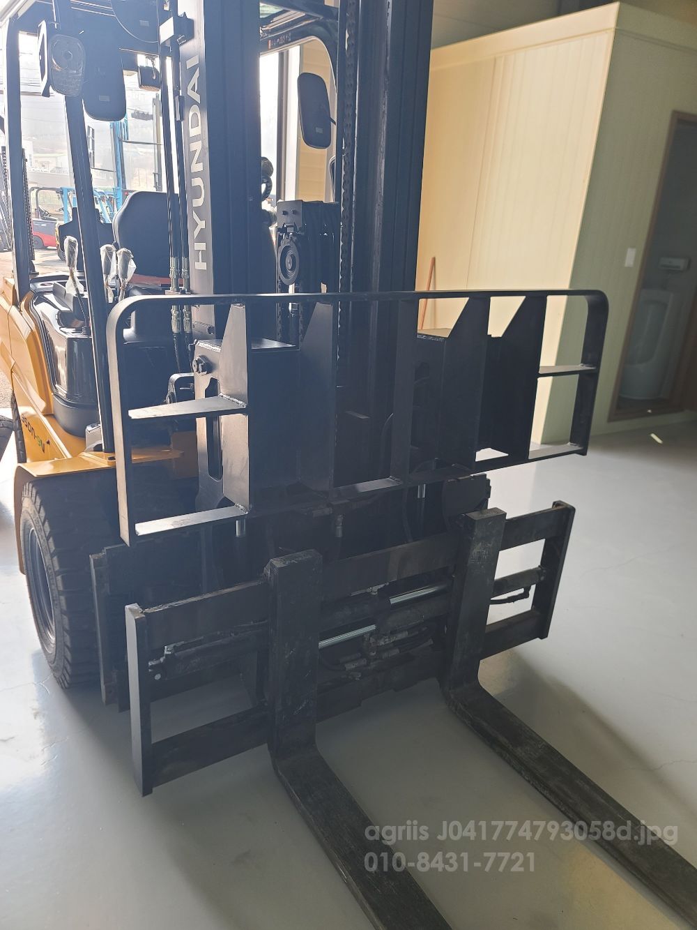  Forklift 포렉스35n-9v (3.5톤) 뒤우측면