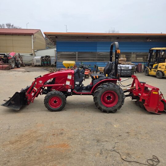 TYM Tractor T25 (23.9hp) 앞좌측면