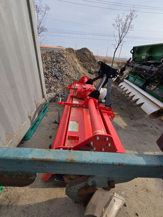 Youngjin Rotavator (경폭212cm)  앞좌측면