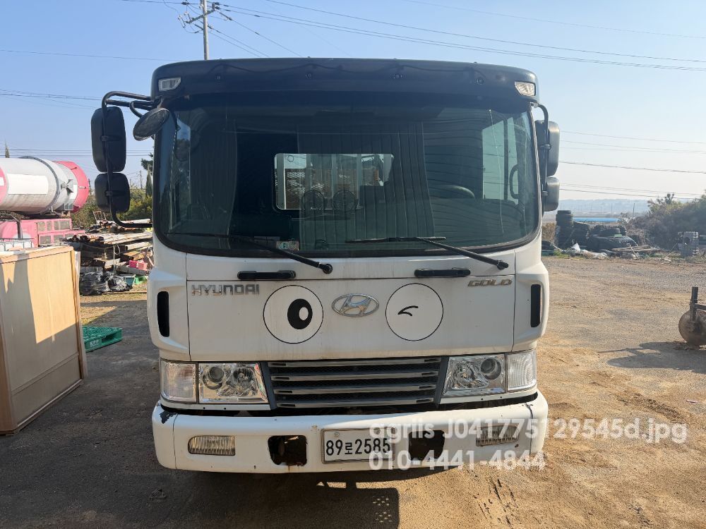  메가트럭 4.5톤 오토 자동사다리  뒤우측면