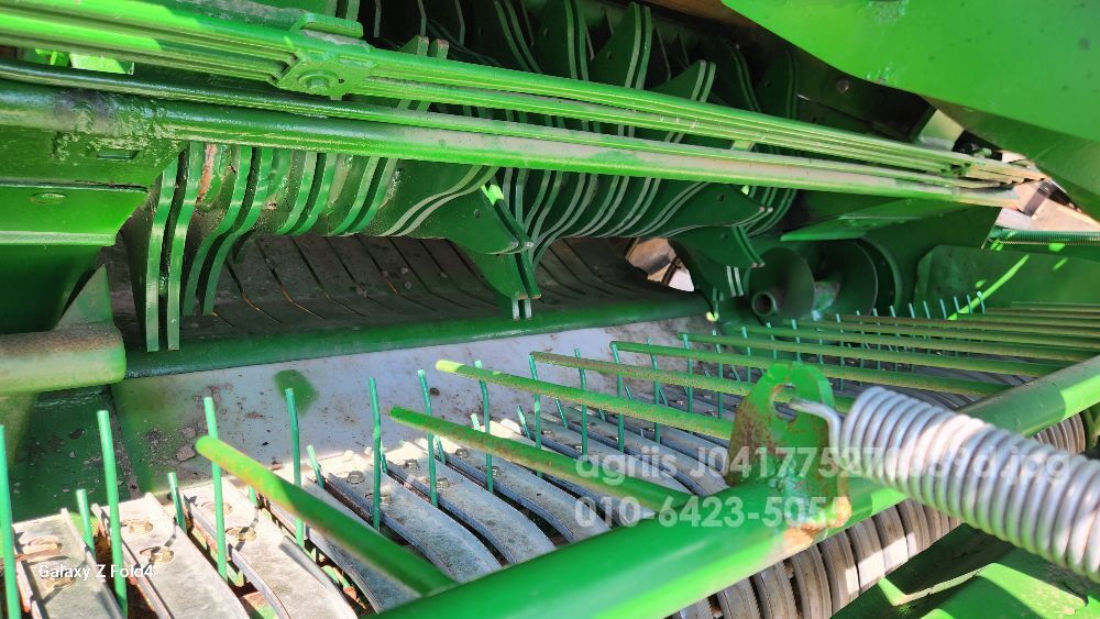  Round Baler 5600  뒤우측면