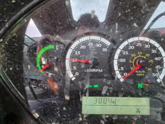 TYM Tractor K110E (111hp) 앞좌측면