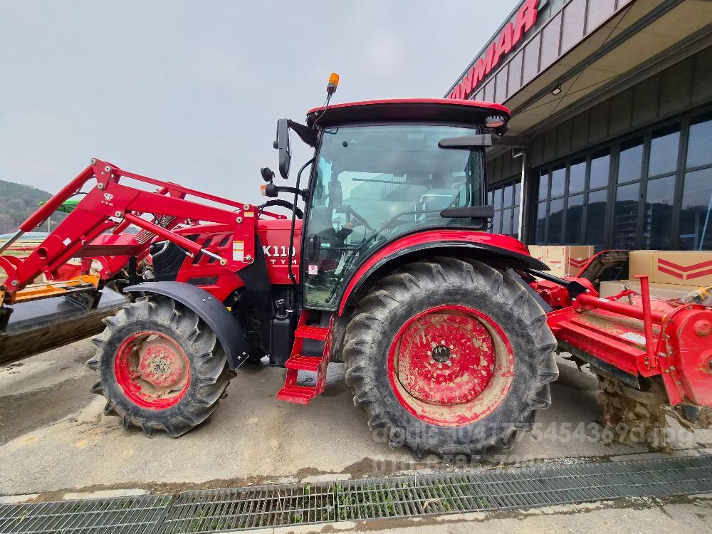 TYM Tractor K110E (111hp) 뒤우측면