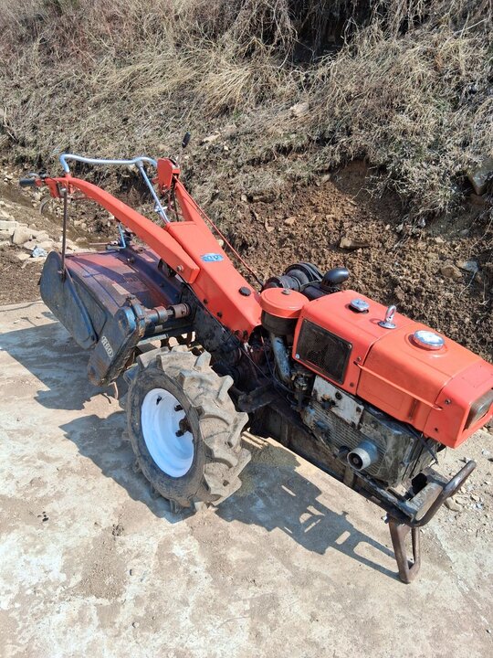 Daedong Cultivator (8마력)  앞좌측면