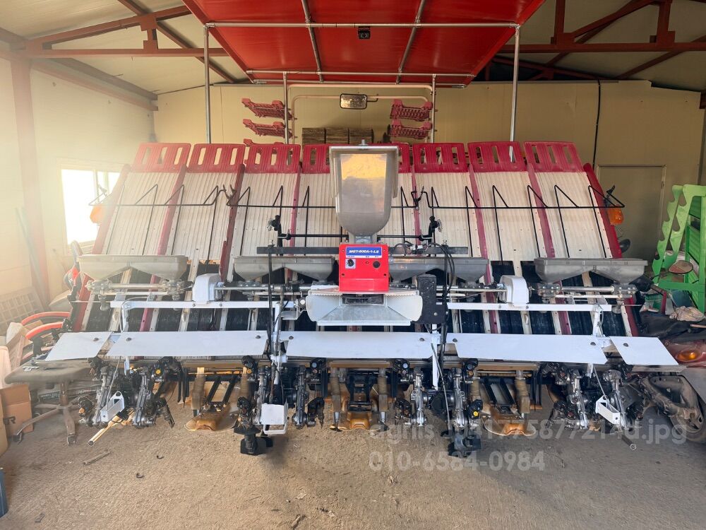 Yanmar Rice transplanter YR8D (8Rows) 뒤우측면