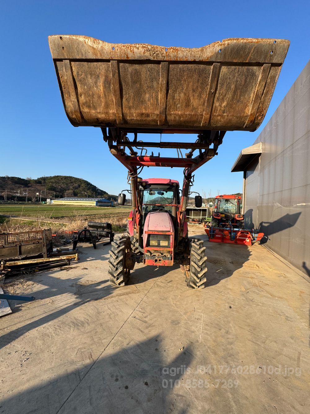 TYM Tractor T720S (72hp) 뒤우측면