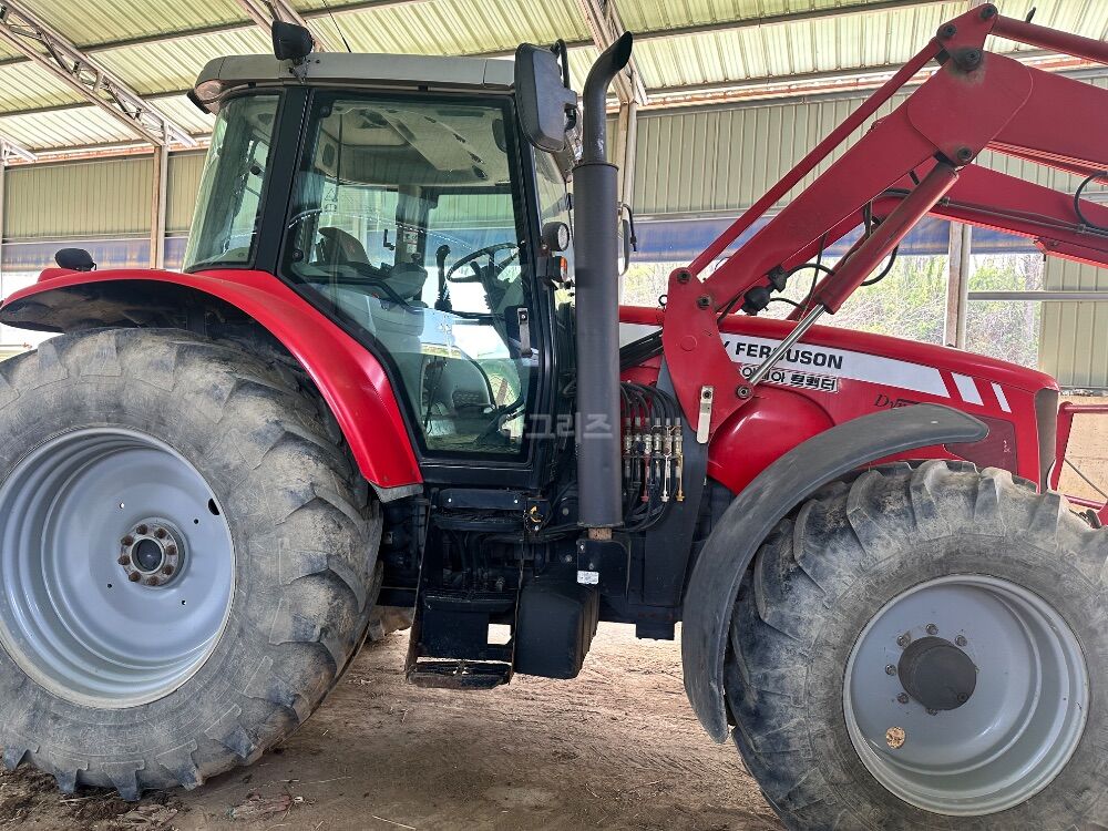  Tractor MF-6465 (130hp) 뒤우측면