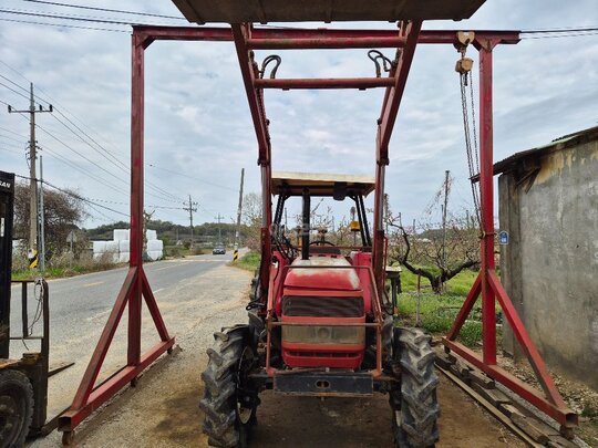 LS 트랙터 LT530D (51마력) 앞좌측면