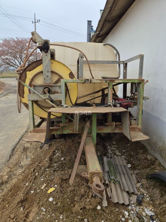 방제기 트랙터견인용고압분무기 고압분무기 앞좌측면