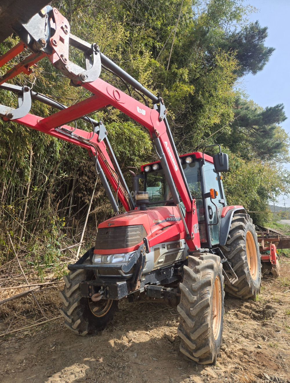 Yanmar Tractor FK895 (95hp) 뒤우측면