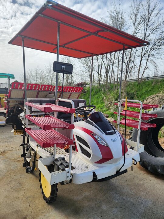 얀마 이앙기 YR6D (6조식) 앞좌측면