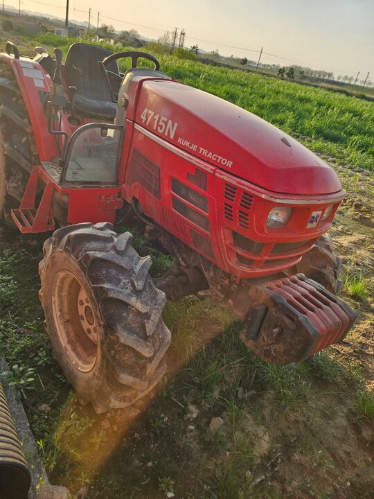 국제 트랙터 4715N (47마력) 앞좌측면