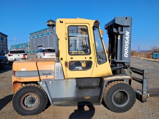  Forklift D50S (5.0톤) 앞좌측면