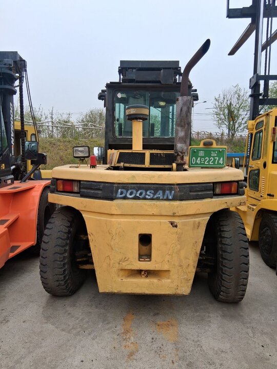Doosan Forklift 15톤 (15톤) 앞좌측면
