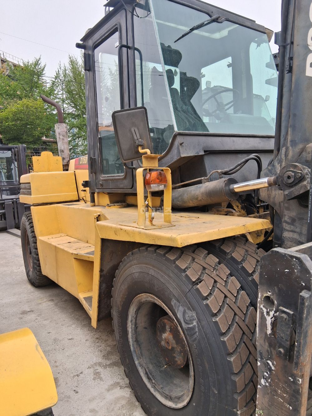 Doosan Forklift 15톤 (15톤) 뒤우측면