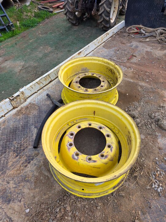 JohnDeere Tractor 6125R (125hp) 앞좌측면