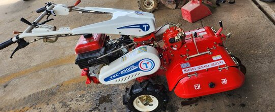  Cultivator TkC850HS (6ㆍ5hp) 앞좌측면