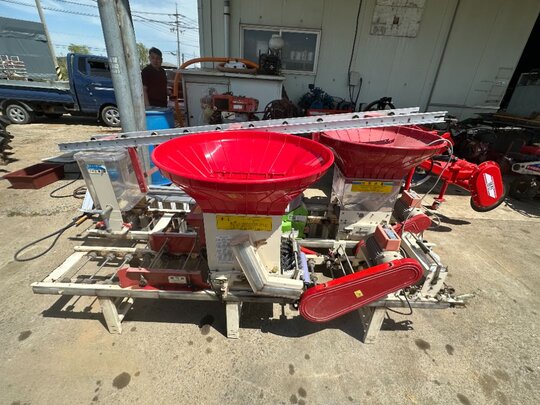 제광 광풍 육묘용 파종기 JK-2500 앞좌측면