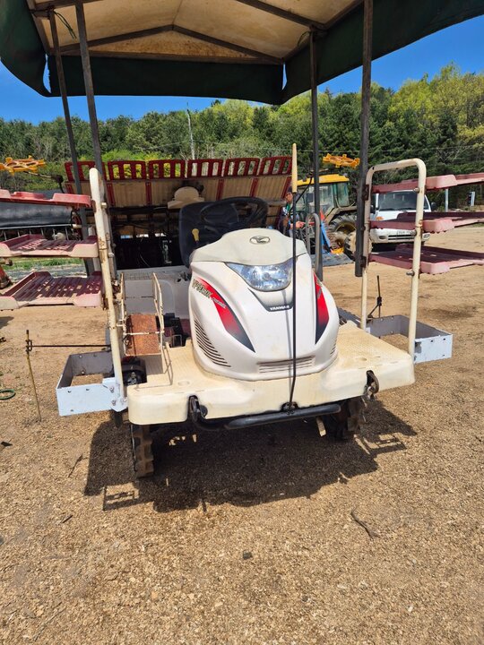 Yanmar Rice transplanter VP60SDX (6Rows) 앞좌측면