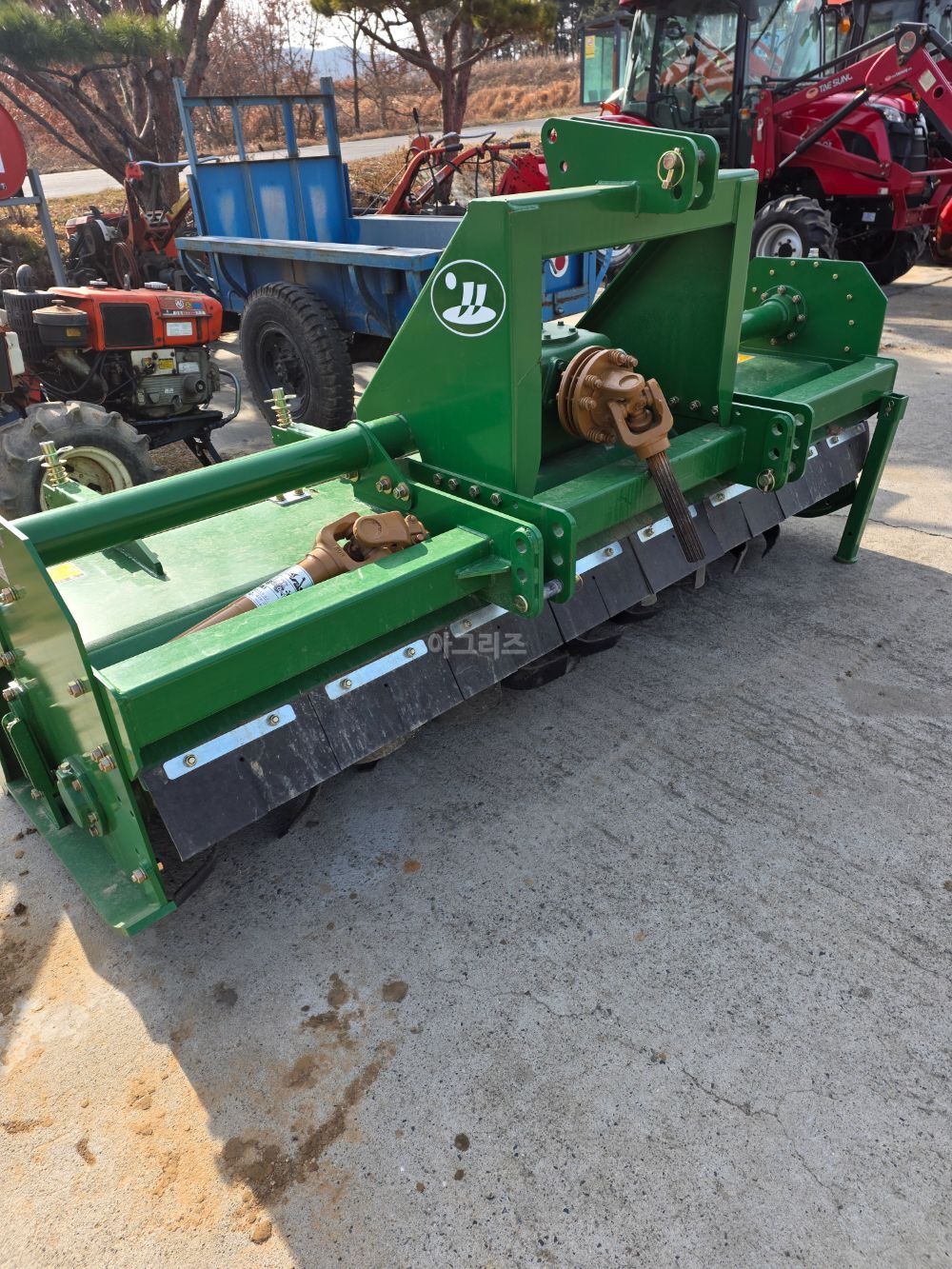 웅진245로타리 로타리 웅진245 (경폭245cm) 뒤우측면