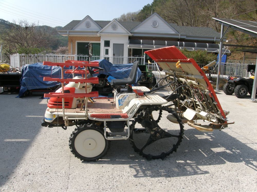 Daedong Rice transplanter S3-680 (6Rows) 뒤우측면