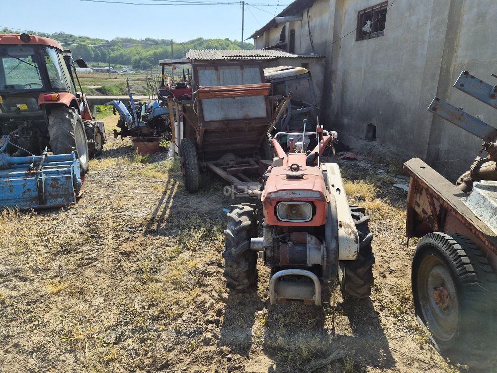 대동 경운기 ND130E (10마력) 뒤우측면
