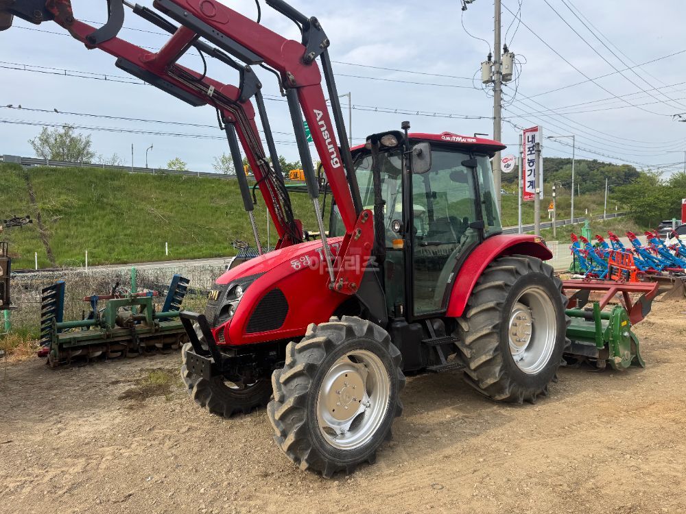 TYM Tractor TX753 (75hp) 뒤우측면
