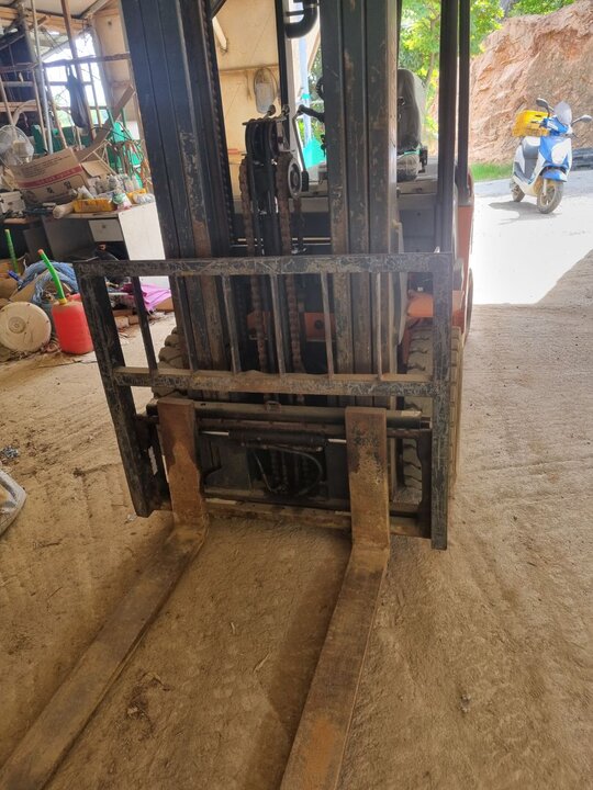  Forklift BaLi (2.5톤) 앞좌측면