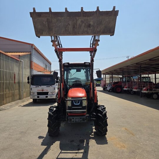 대동 트랙터 RX620 (62마력) 앞좌측면