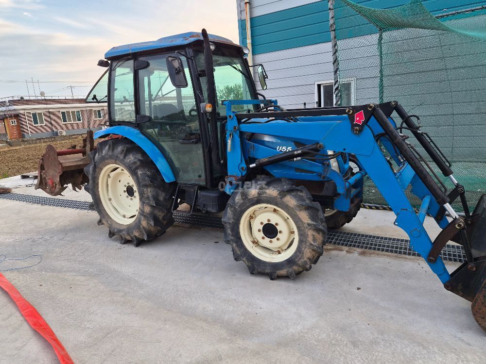 LS Tractor U55 (55hp) 뒤우측면