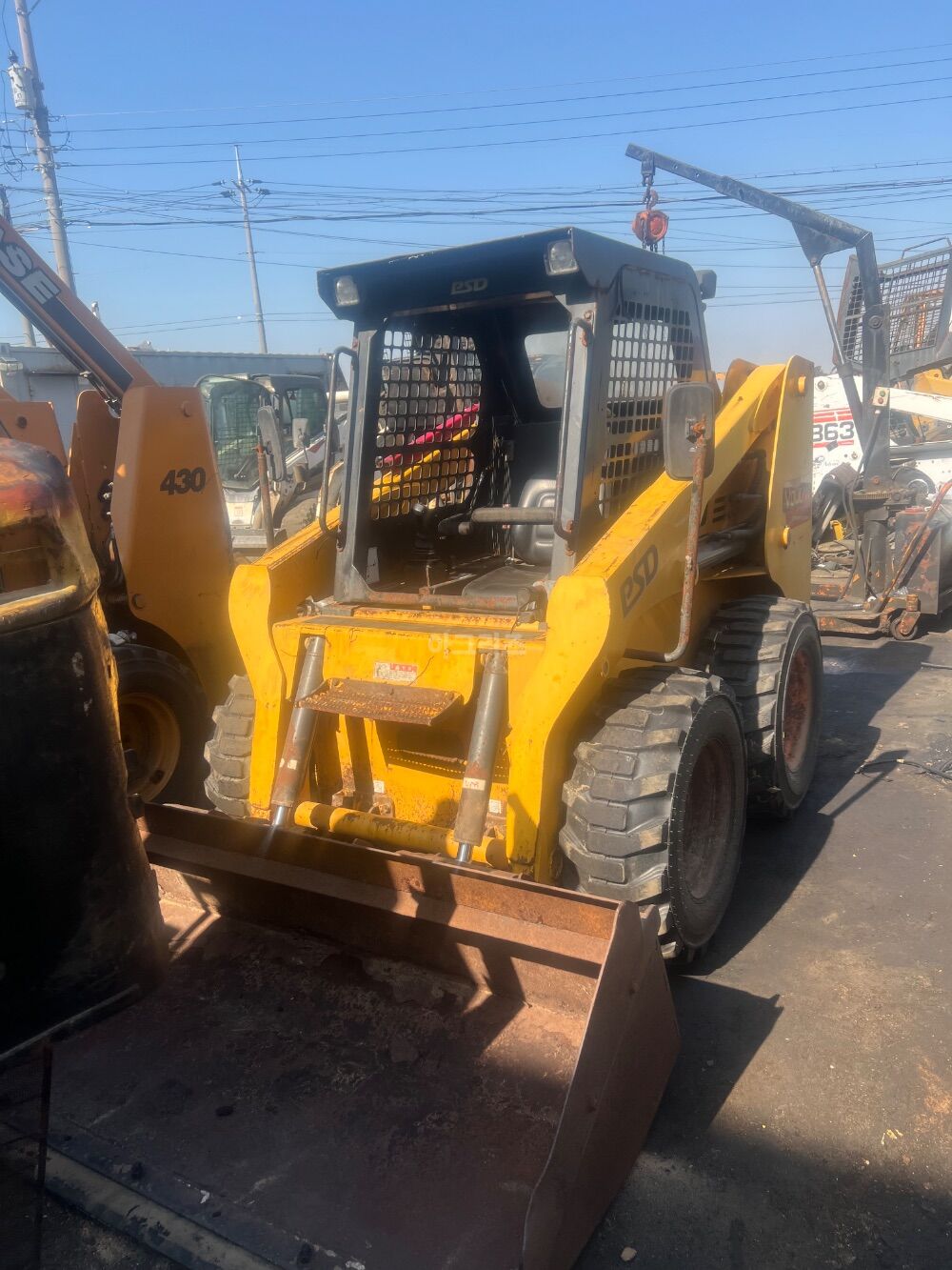 볼칸 스키드로더 PSL140D 뒤우측면
