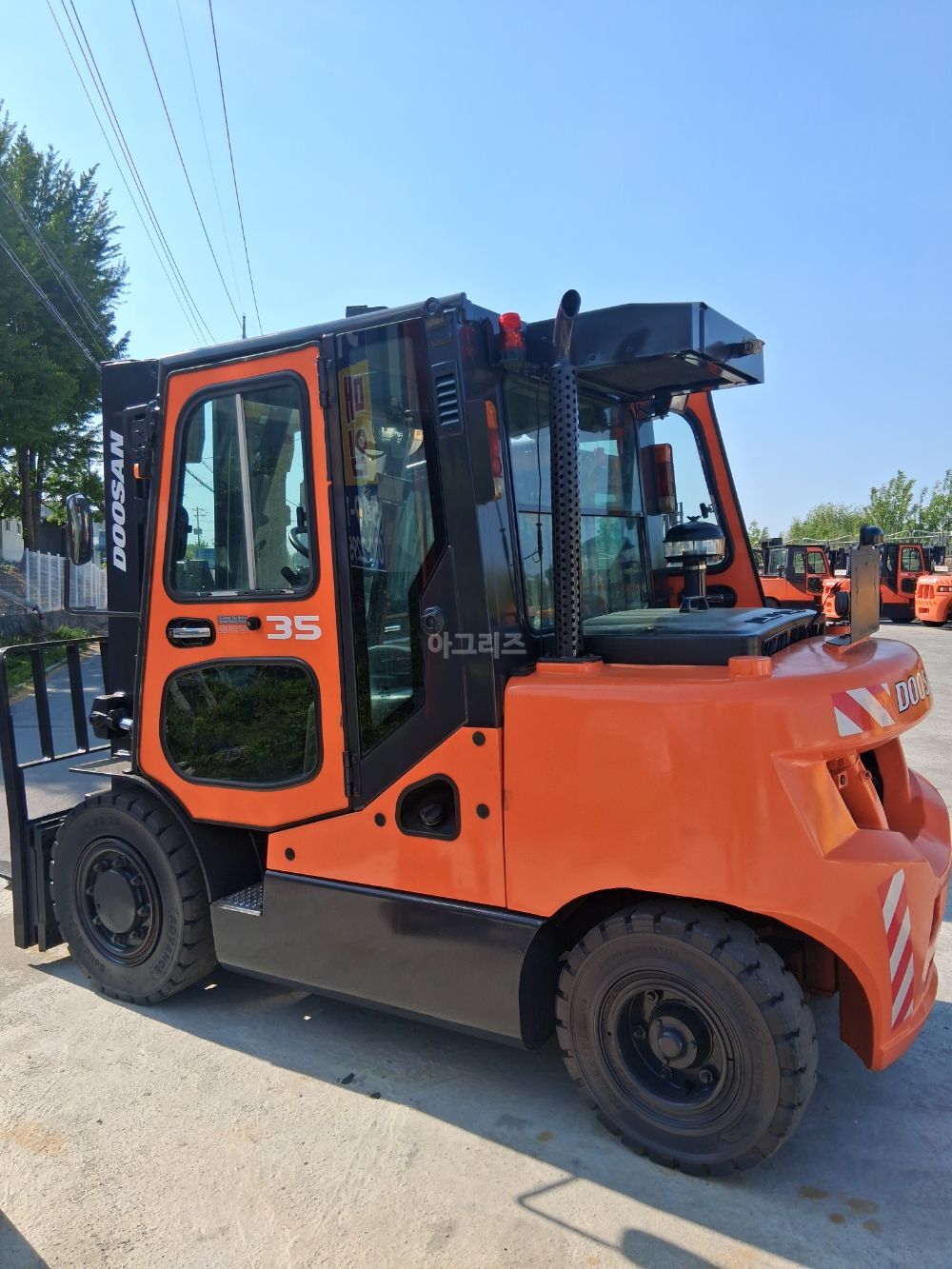 두산 지게차 (3.5톤) 뒤우측면