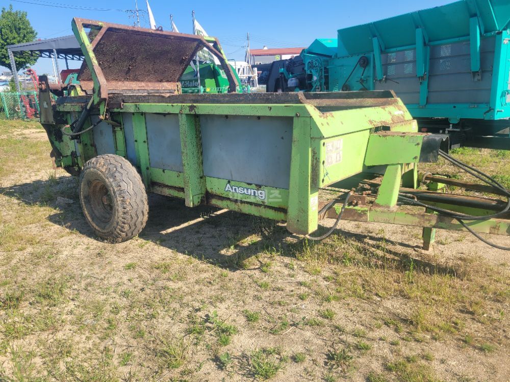  Manure Spreader AMS4200  뒤우측면