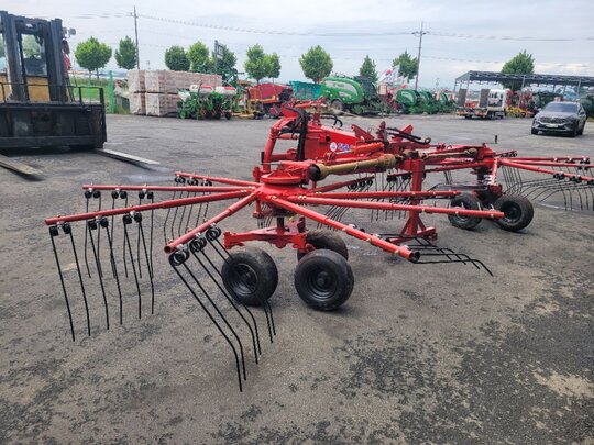  Rake AK600  앞좌측면