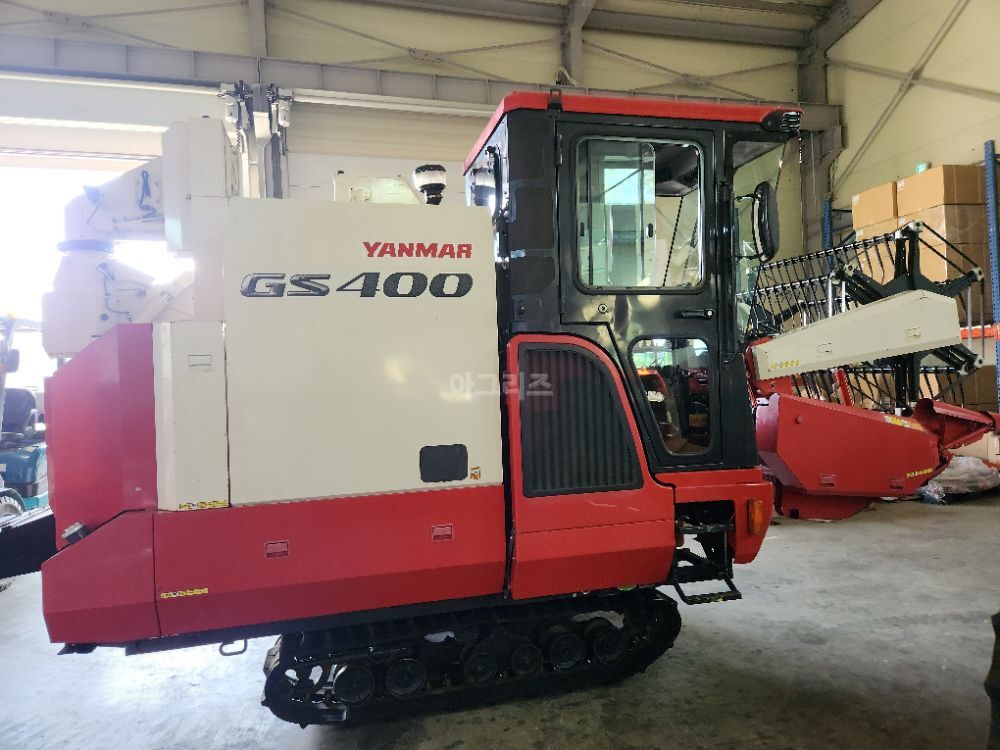 Yanmar Combine Harvester GS400C (보통형) 뒤우측면