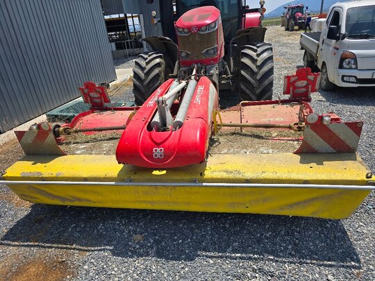  Mower Conditioner Novacat 351F  앞좌측면